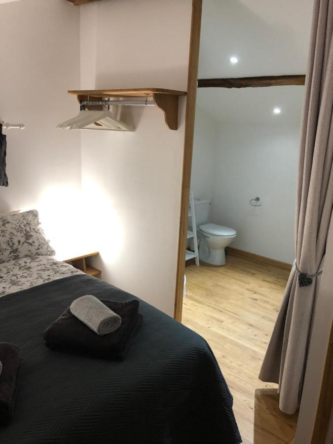 The Walnut Tree Chambre D'Hotes Le Dorat エクステリア 写真